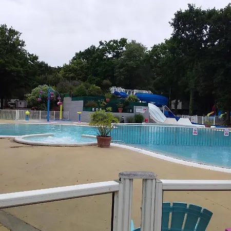 Mobil 6 Places St Brevin Les Pins 44 Kamp alanı *