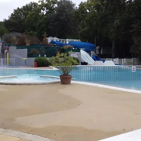 Mobil 6 Places St Brevin Les Pins 44 Kamp alanı