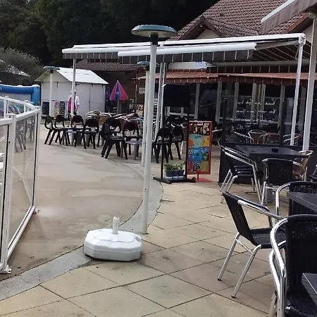 Mobil 6 Places St Brevin Les Pins 44 Kamp alanı