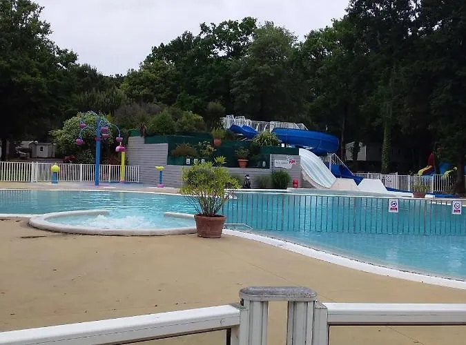 Mobil 6 Places St Brevin Les Pins 44 营地 *