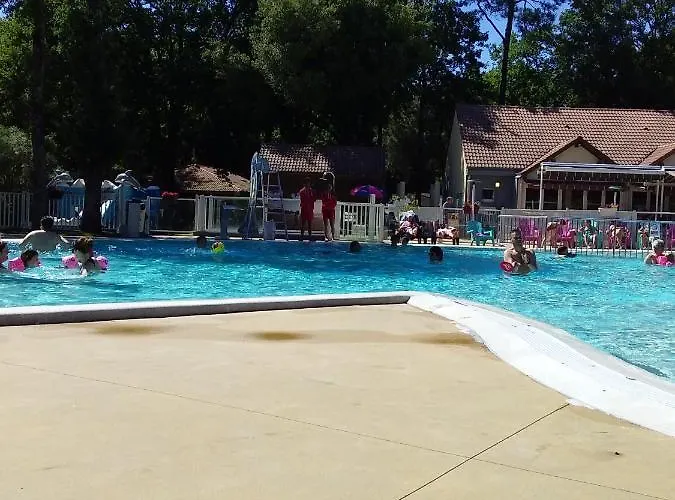 Mobil 6 Places St Brevin Les Pins 44 营地 *